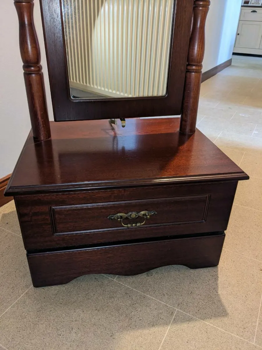 Bedroom furniture - Image 3