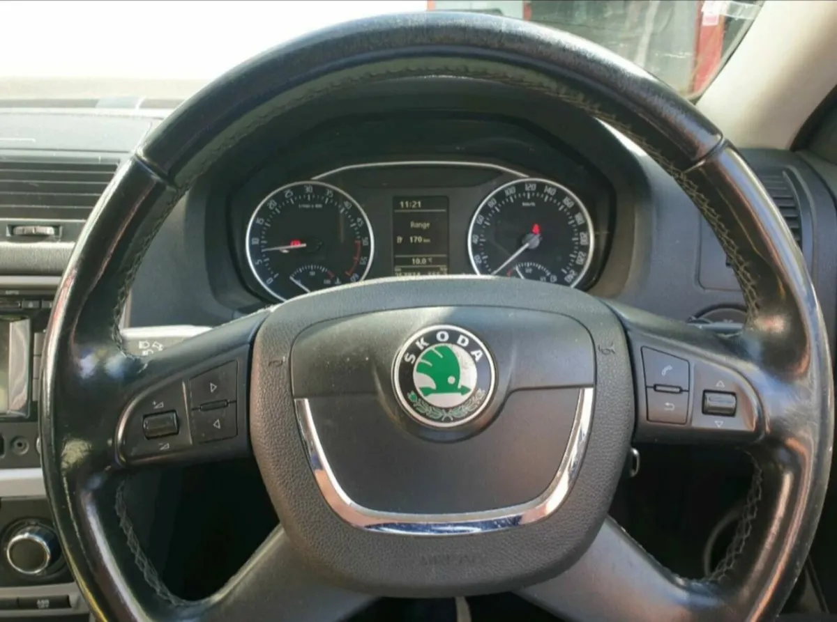 2012 Skoda Octavia TDI new NCT €2900 - Image 3