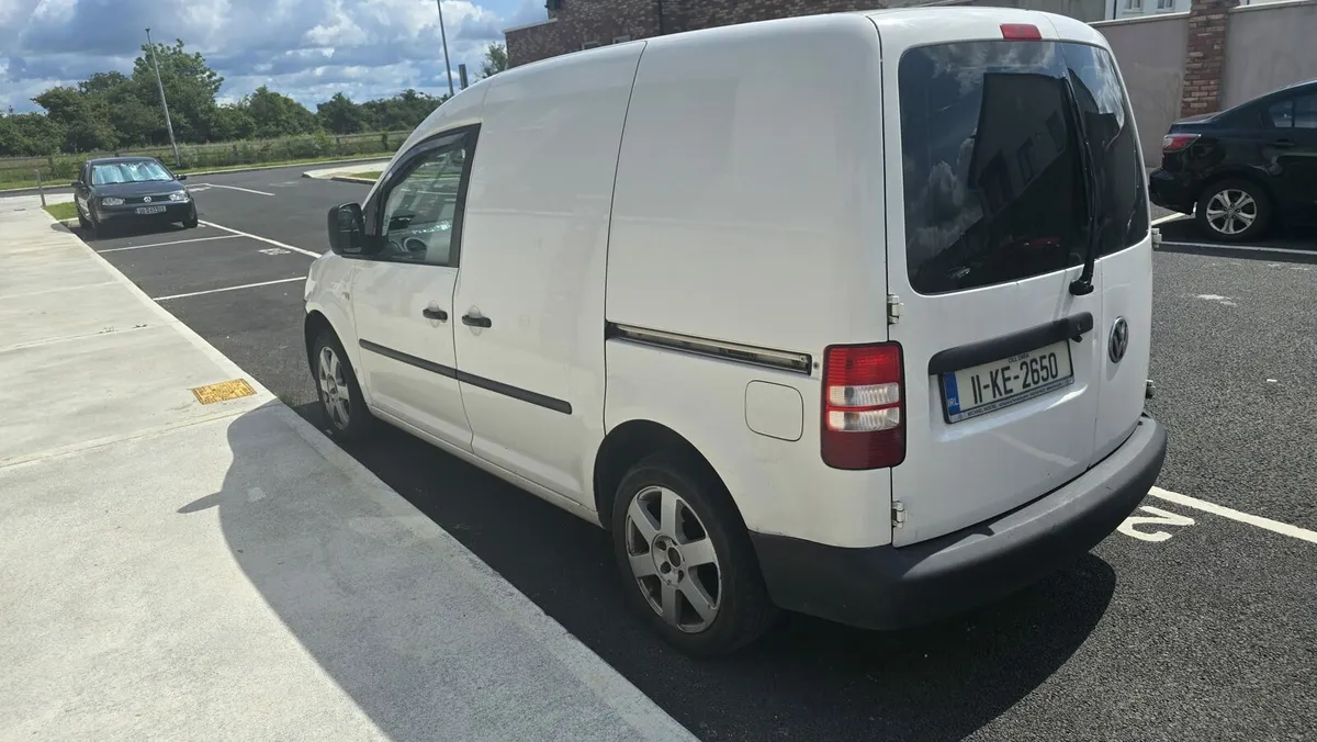 Volkswagen Caddy - Image 2