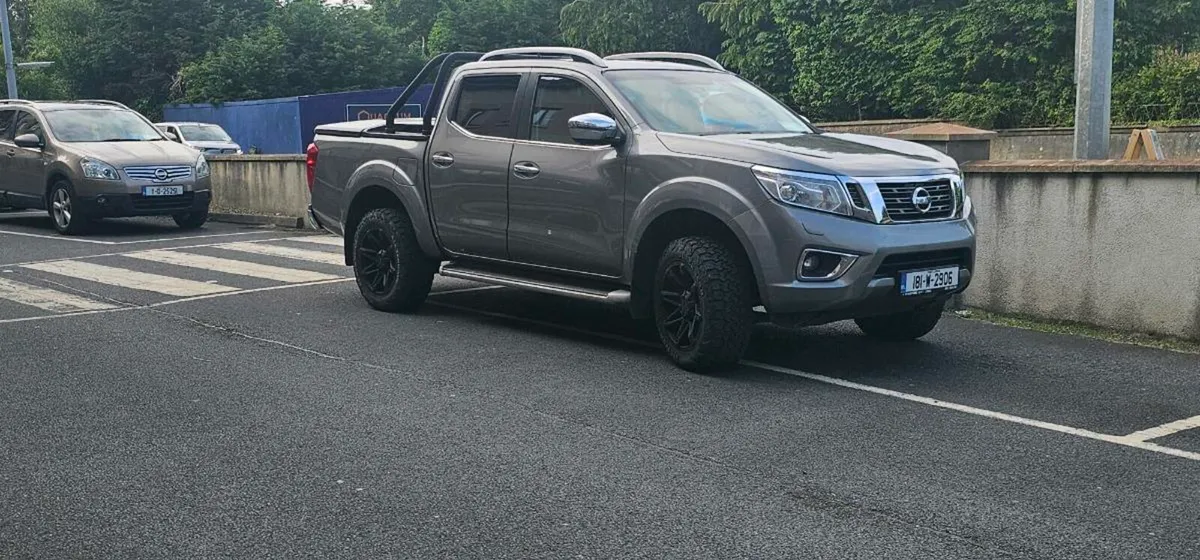 Nissan Navara 7 gear automatic. Commercial 333 tax - Image 1