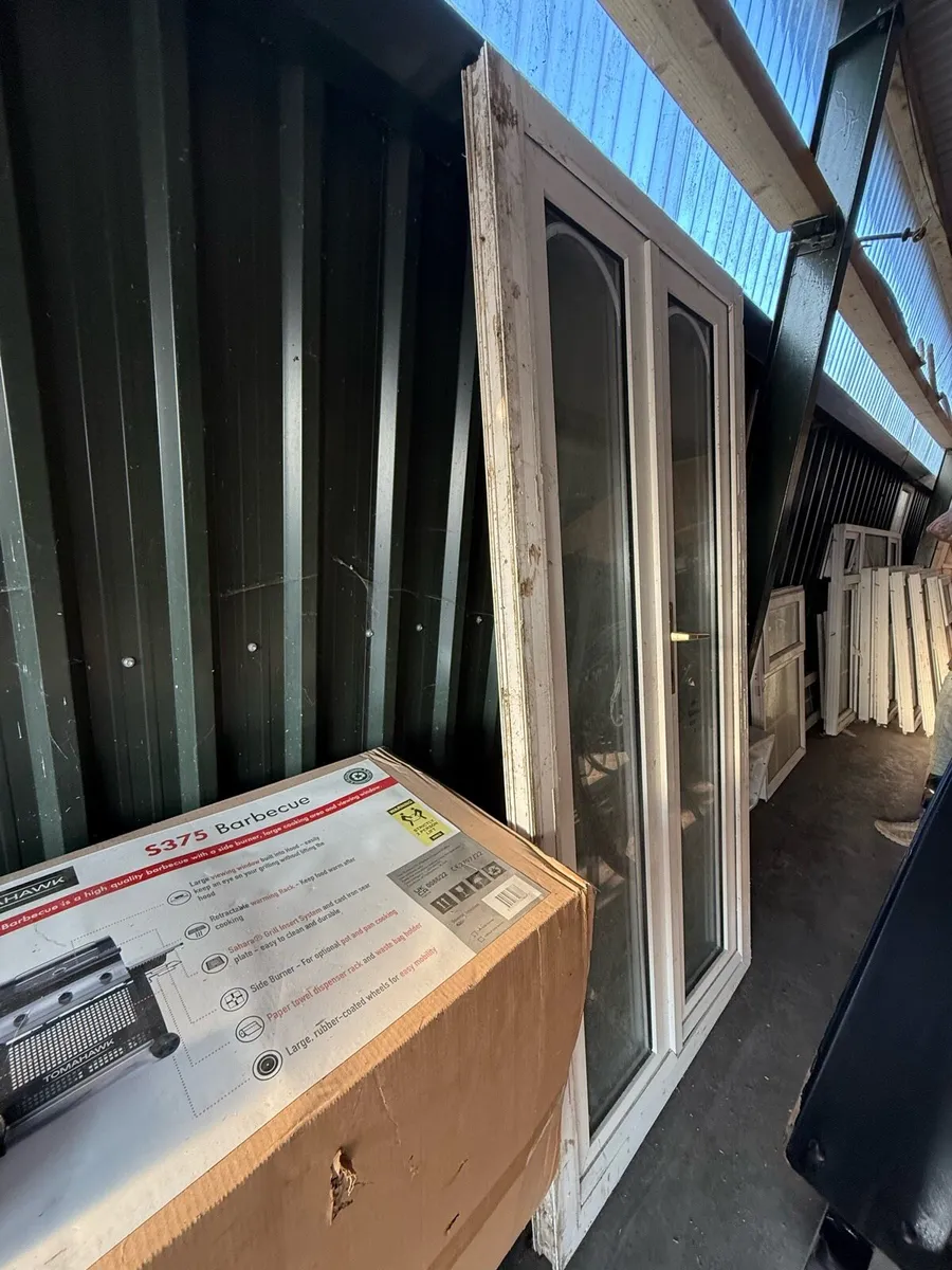 Selection of windows - Image 1