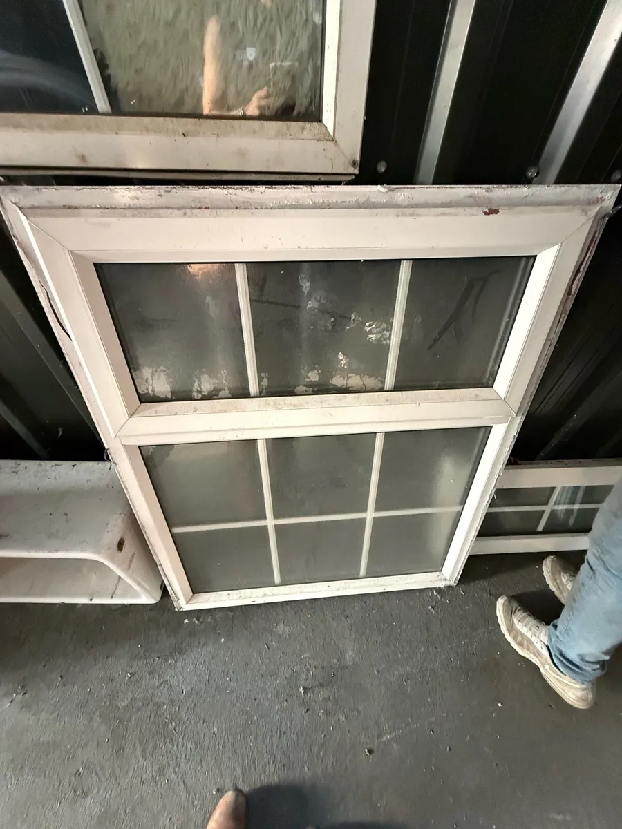 Selection of windows - Image 4