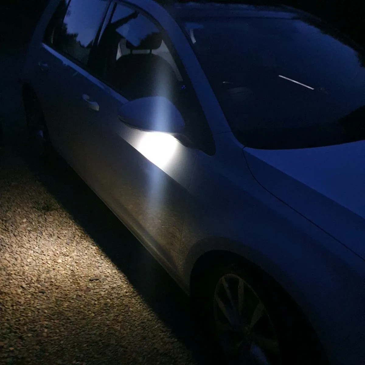 Volkswagen golf - Image 4