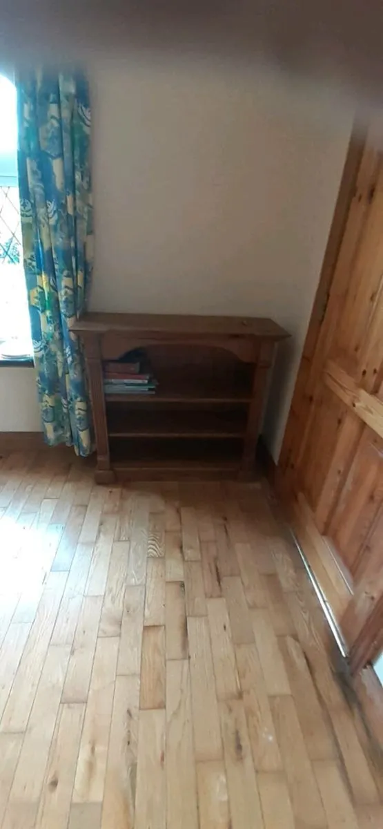 Small bookcase - Image 1
