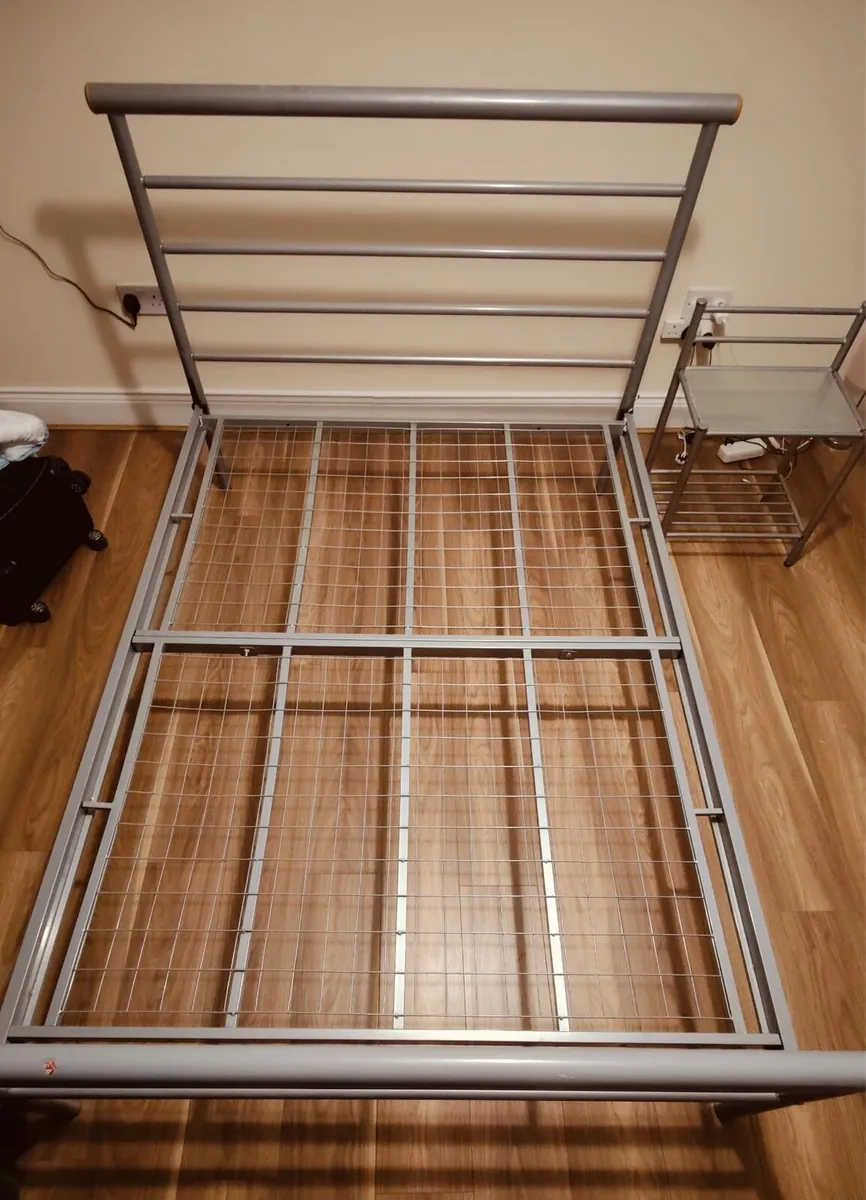 Bed frame + mattress (double) + night table - Image 2