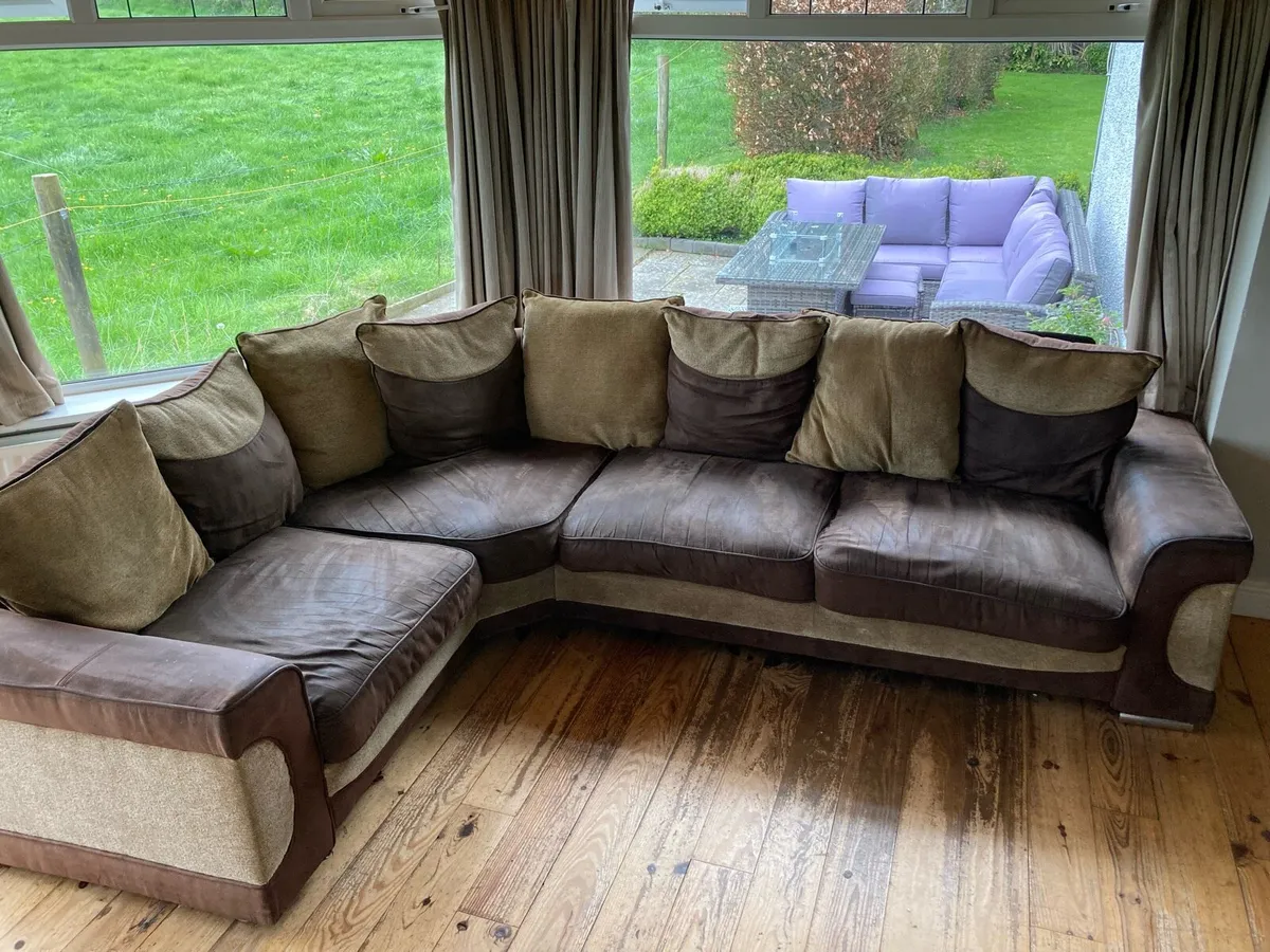 Couch - Image 1