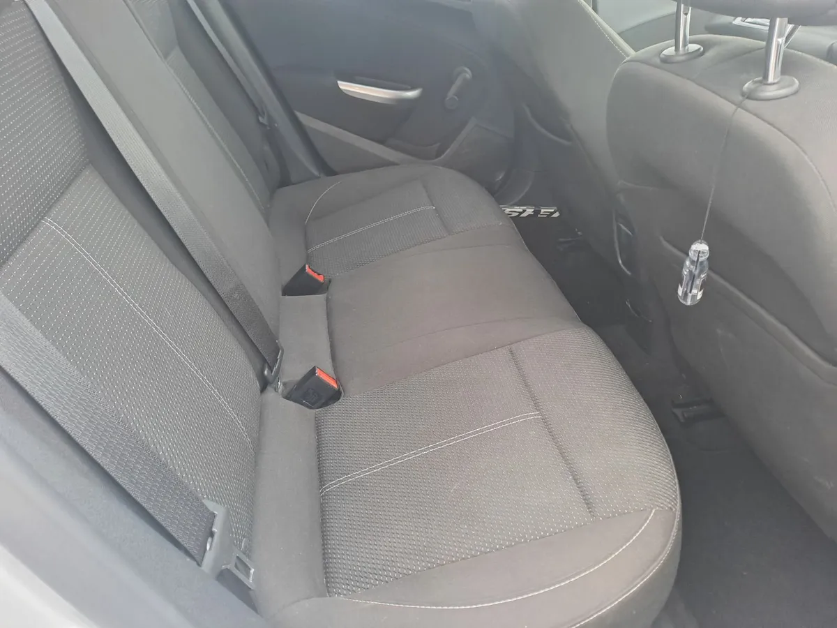 Vauxhall Astra 2011 - Image 3