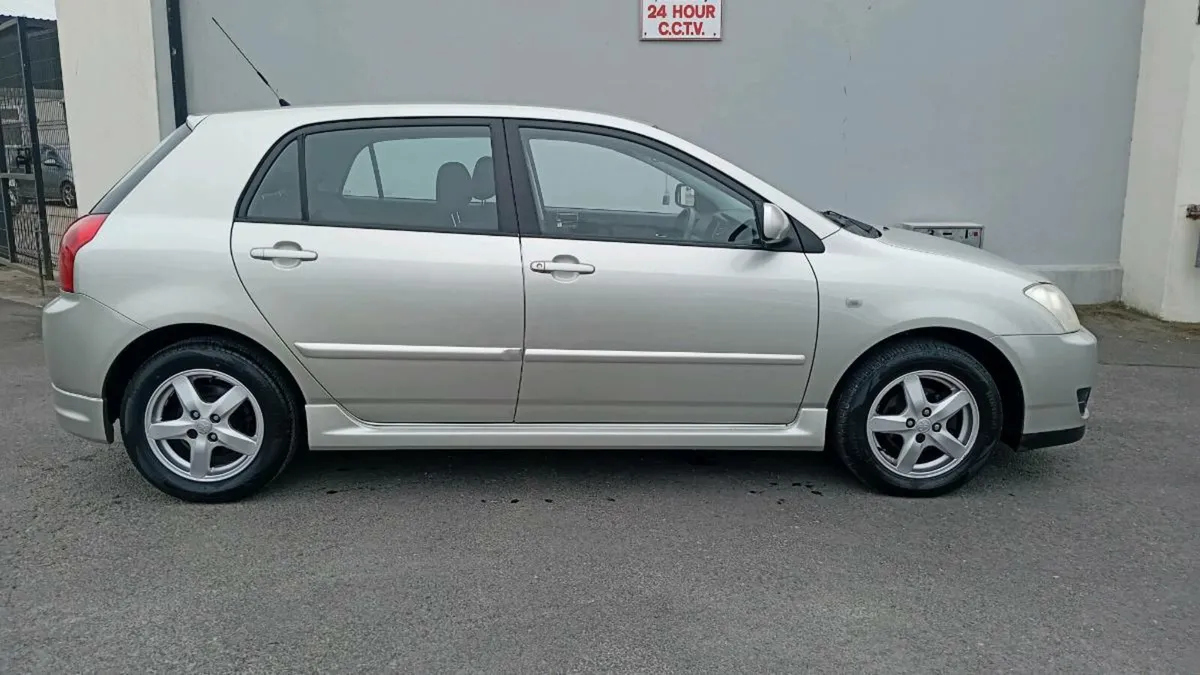 Toyota Corolla - Image 3