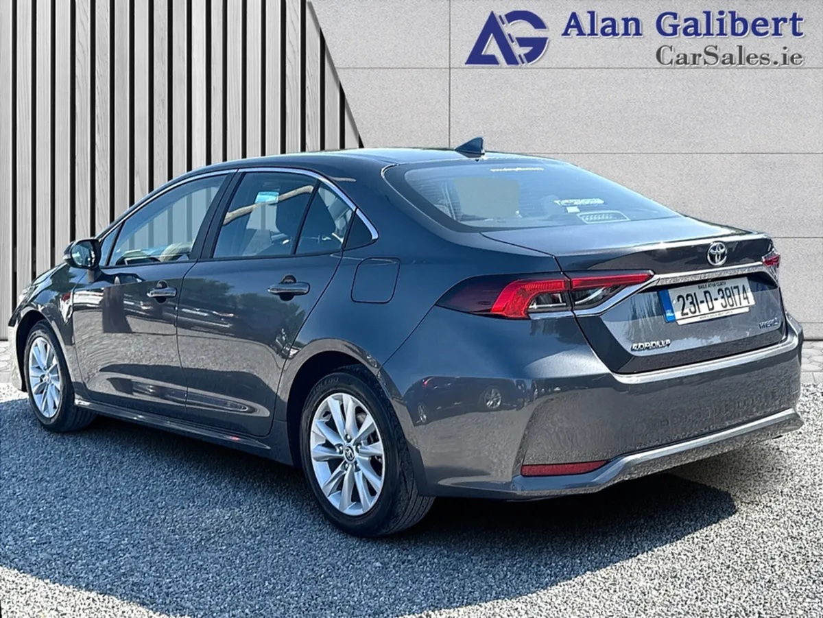 Toyota Corolla 1.8 Petrol Hybrid LUNA SALOON 4DR A - Image 2