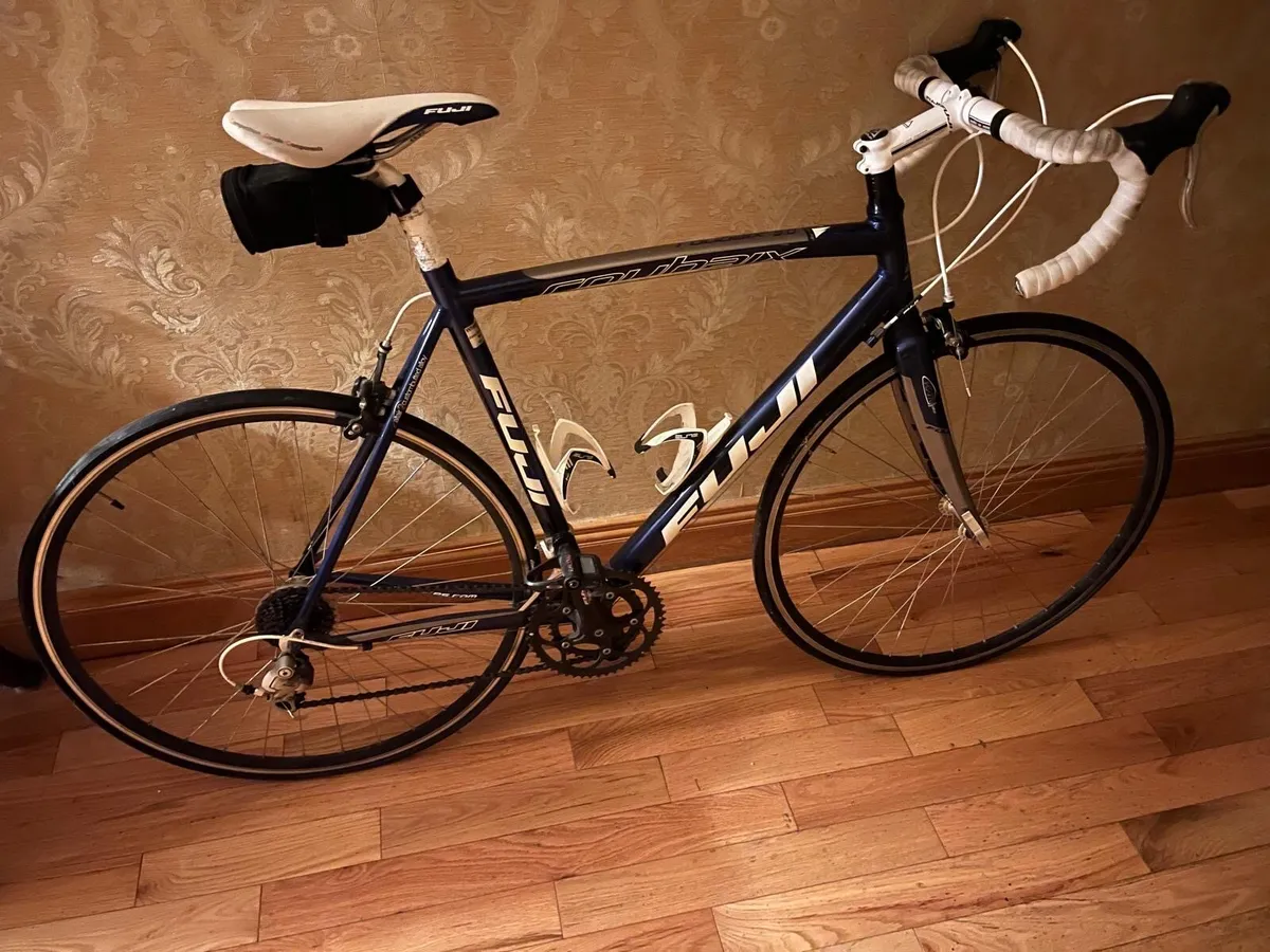 Racing bike - Image 1