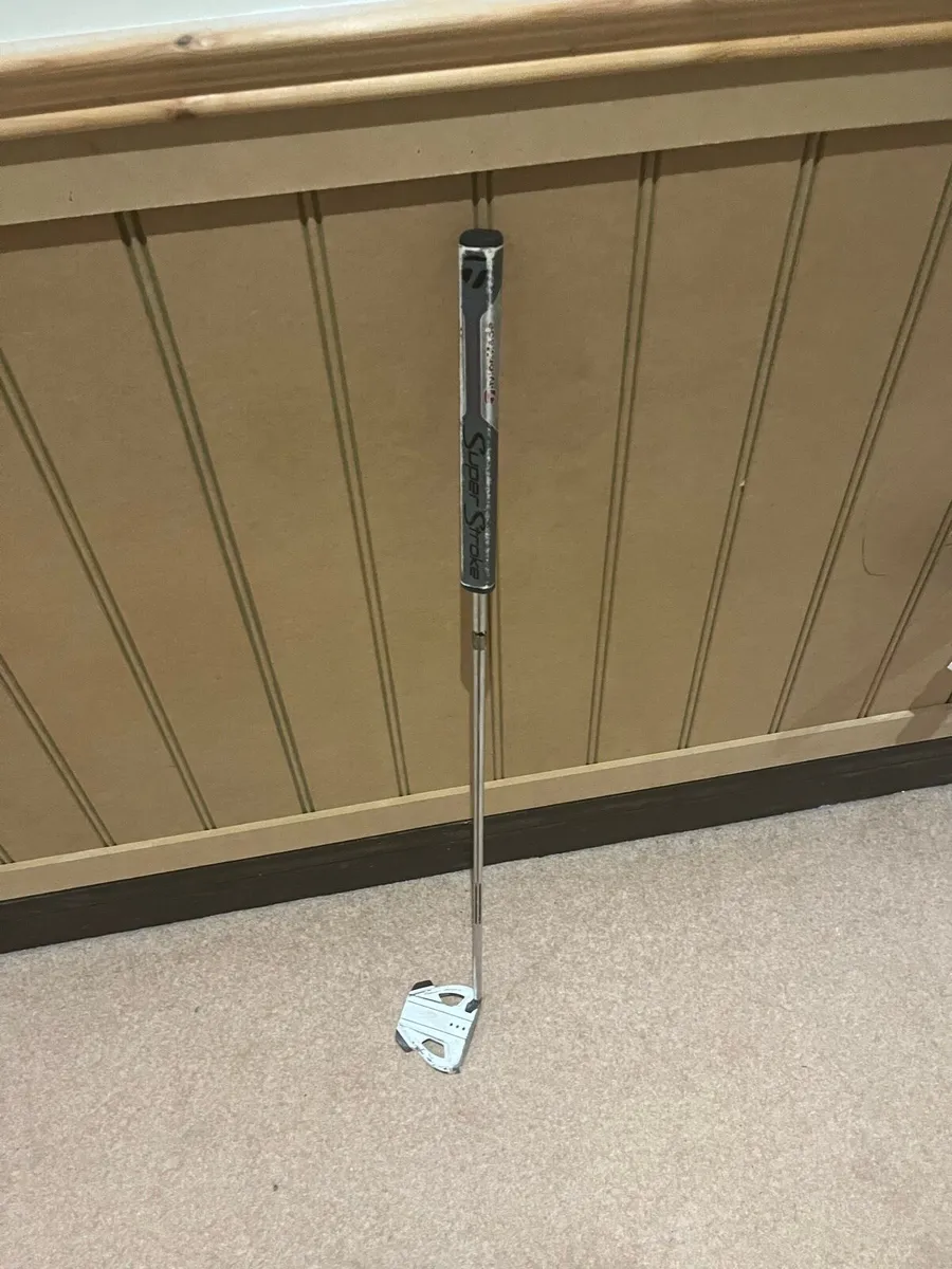 Spider putter - Image 1