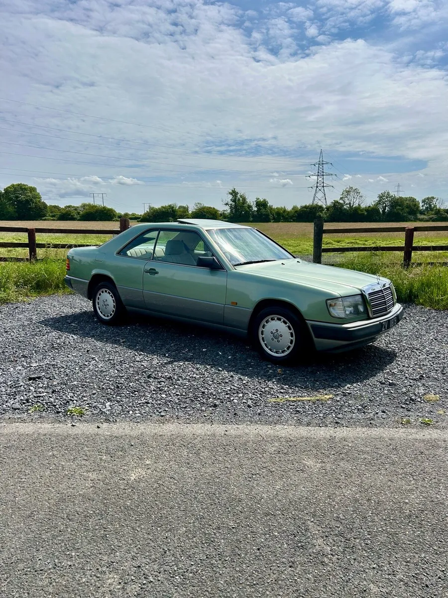 Lovely Mercedes 230 CE - Image 1