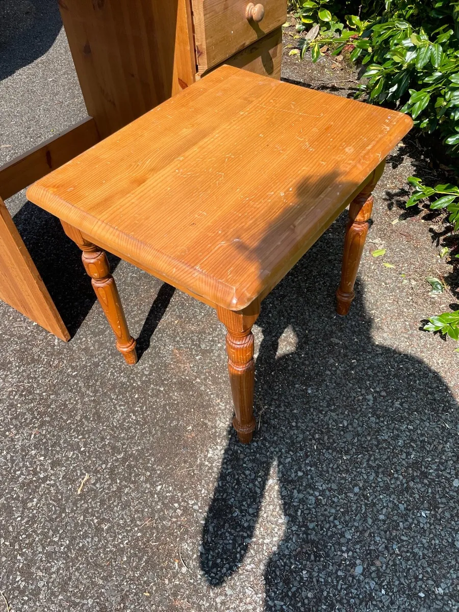 Pine study desk + stool - Image 2