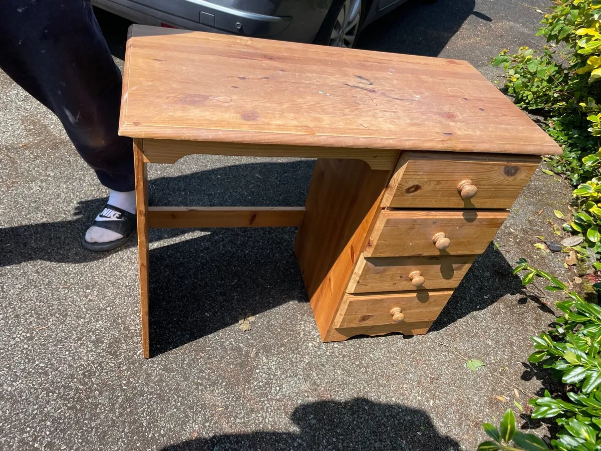 Pine study desk + stool - Image 3