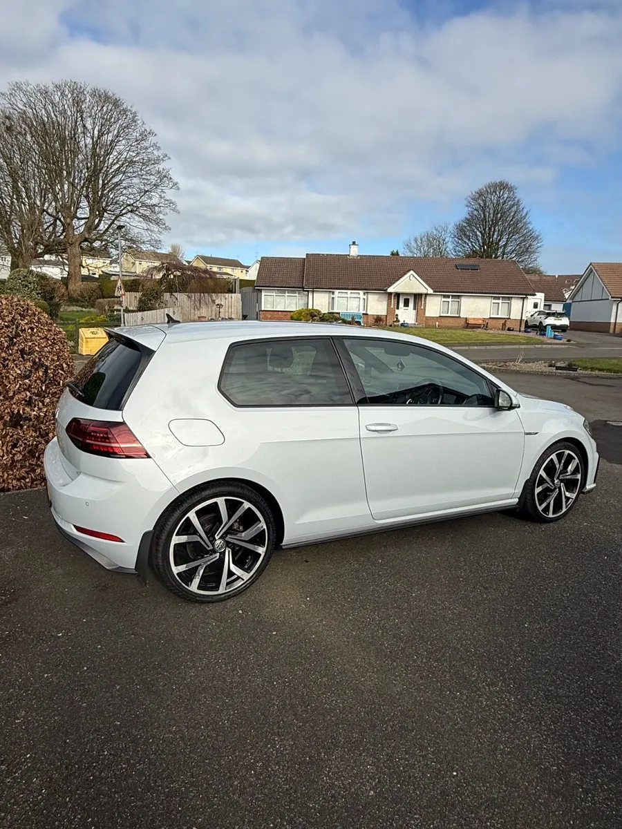 Volkswagen Golf 2018 - Image 2