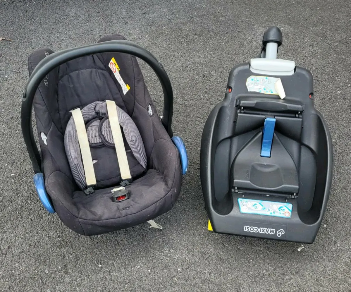 Maxi Cosi Cabriofix Car Seat - Image 2