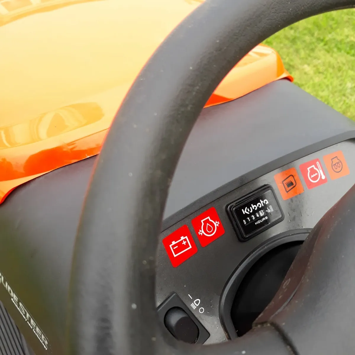 kubota ride-on lawnmower/garden tractor - Image 2