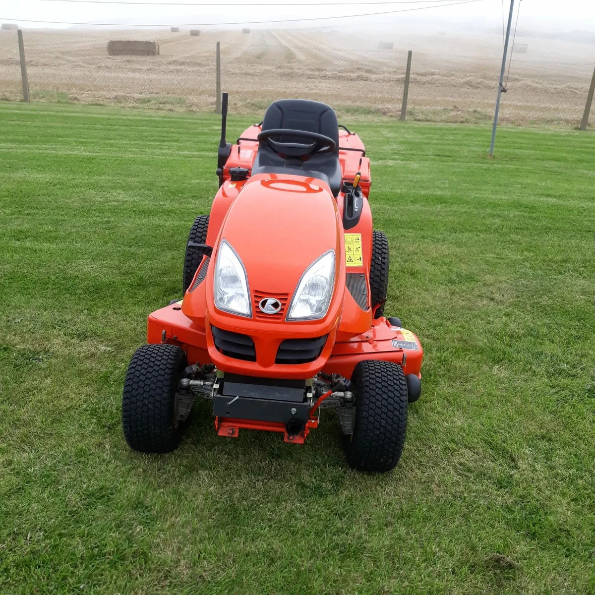 kubota ride-on lawnmower/garden tractor - Image 3