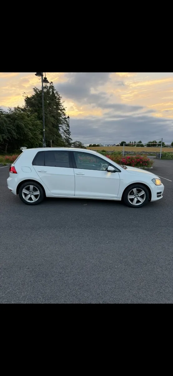 Volkswagen Golf 2015 - Image 2