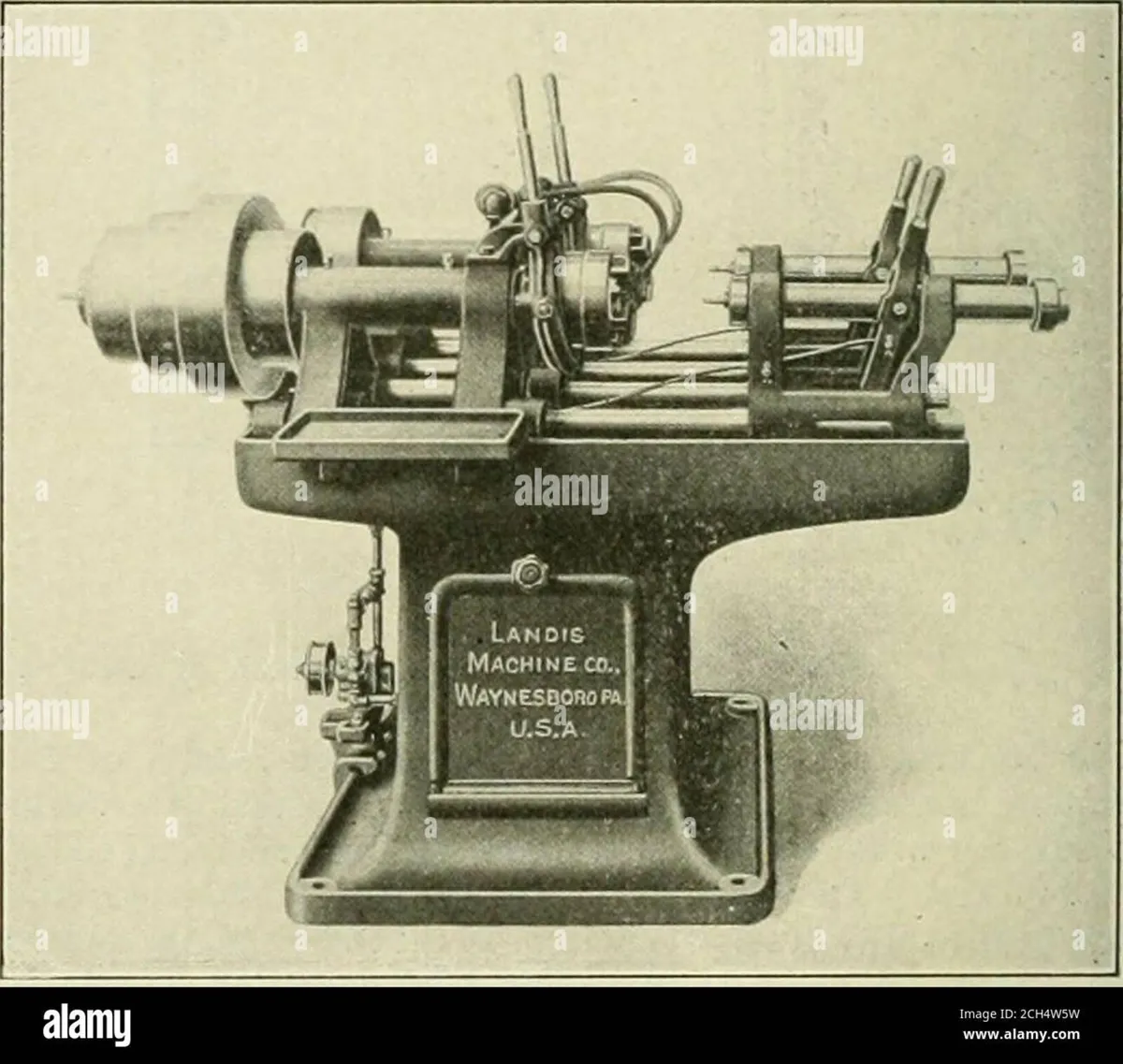 Old treading machine - Image 1