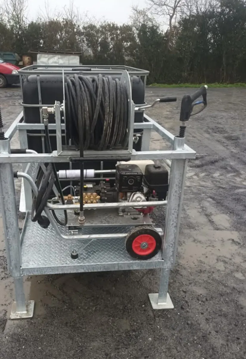 Power washer - Image 1