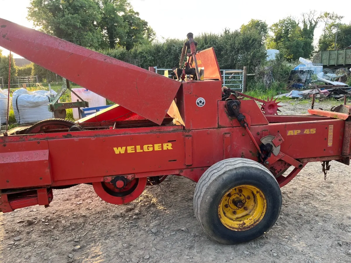FARM MACHINERY - Image 1