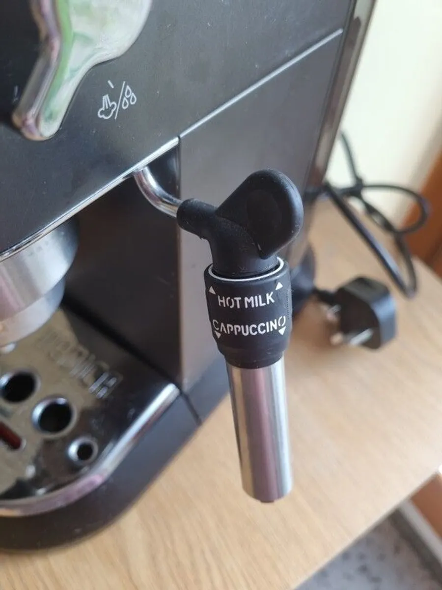 delonghi coffee machine - Image 3