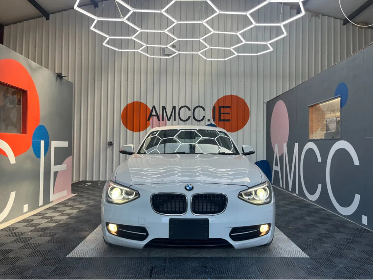 BMW 1-Series 116I SPORT / 33k KMs / REVERSE CAMERA - Image 2