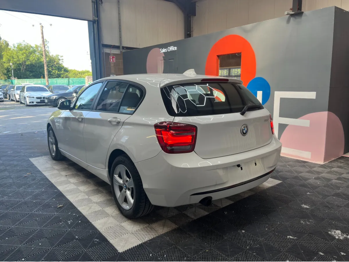 BMW 1-Series 116I SPORT / 33k KMs / REVERSE CAMERA - Image 4