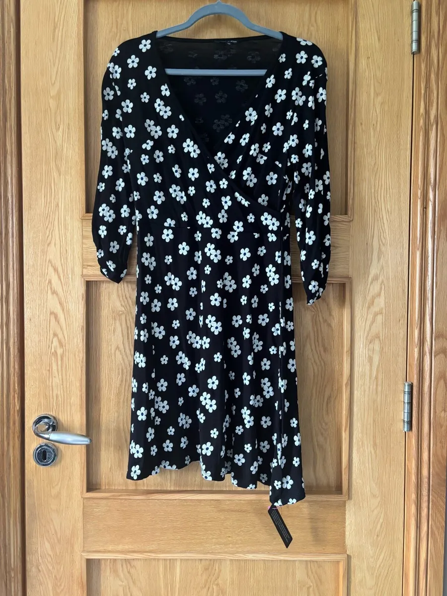 Petite dress - Image 1
