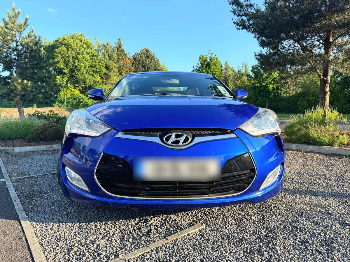 TRADE-INs 2013 Hyundai Veloster 1.6 petrol 140hp - Image 2