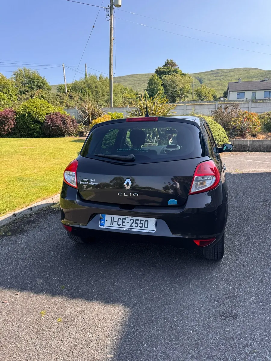 2011 RENAULT CLIO NCT 01/26 - Image 4