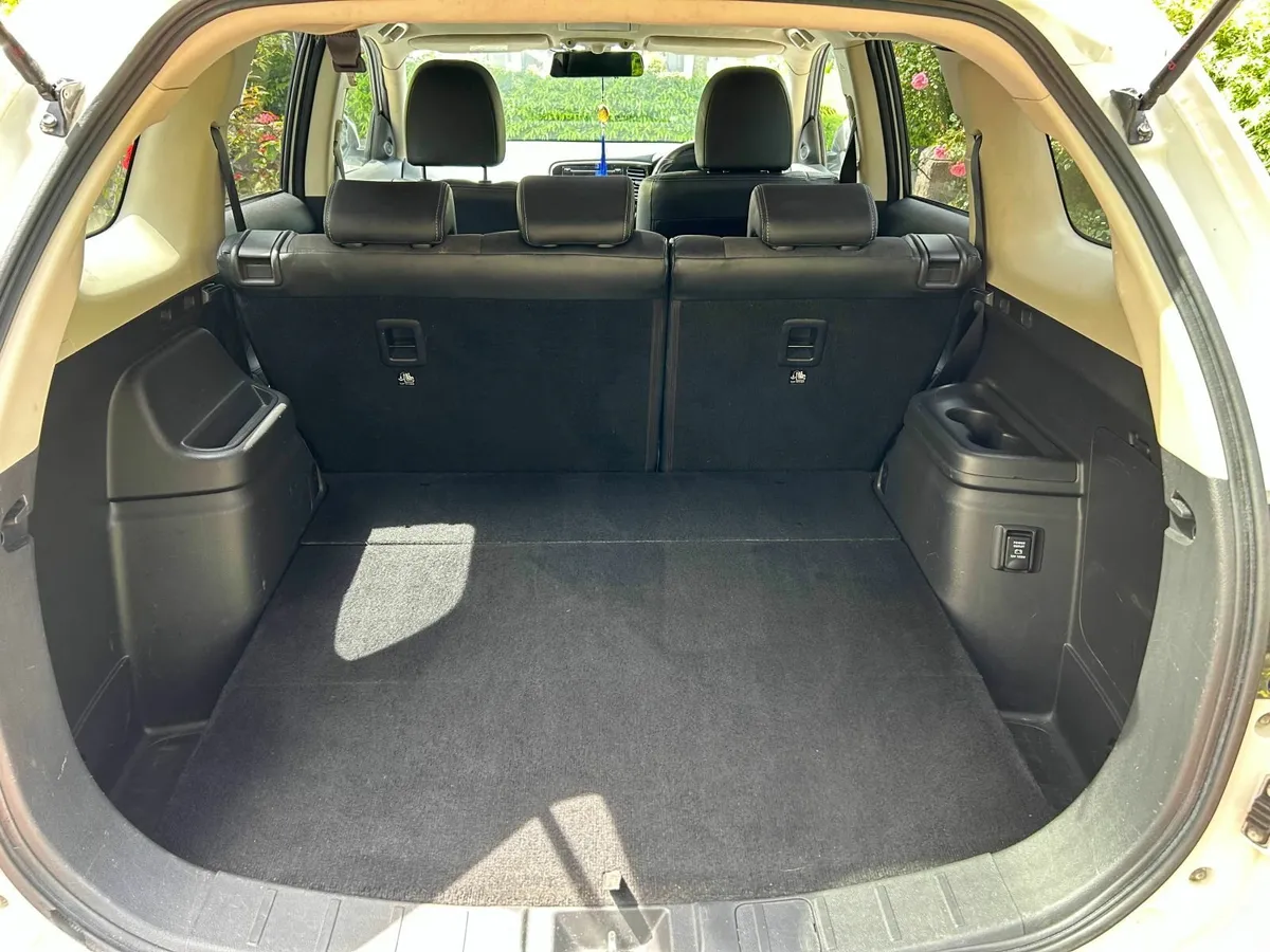 Mitsubishi Outlander 2016 - Image 2