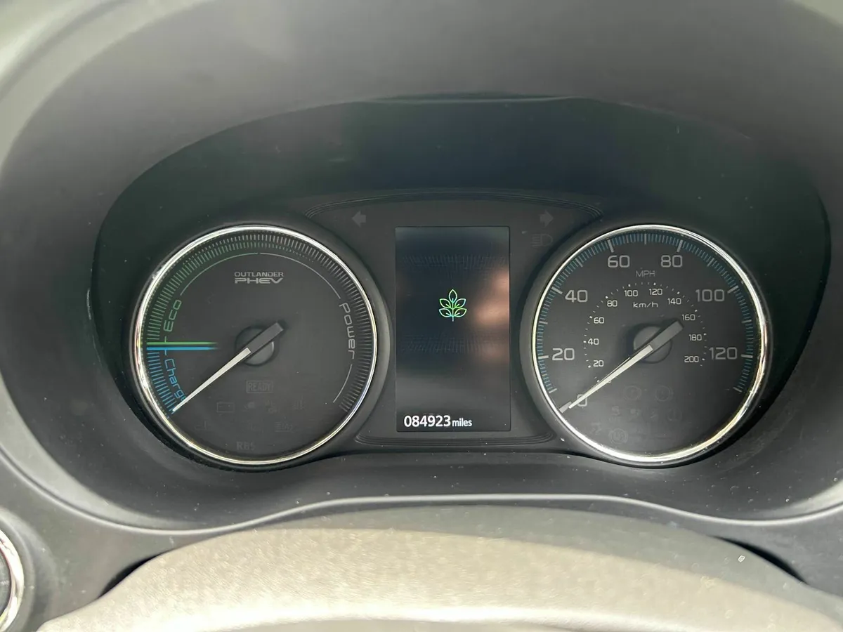 Mitsubishi Outlander 2016 - Image 3