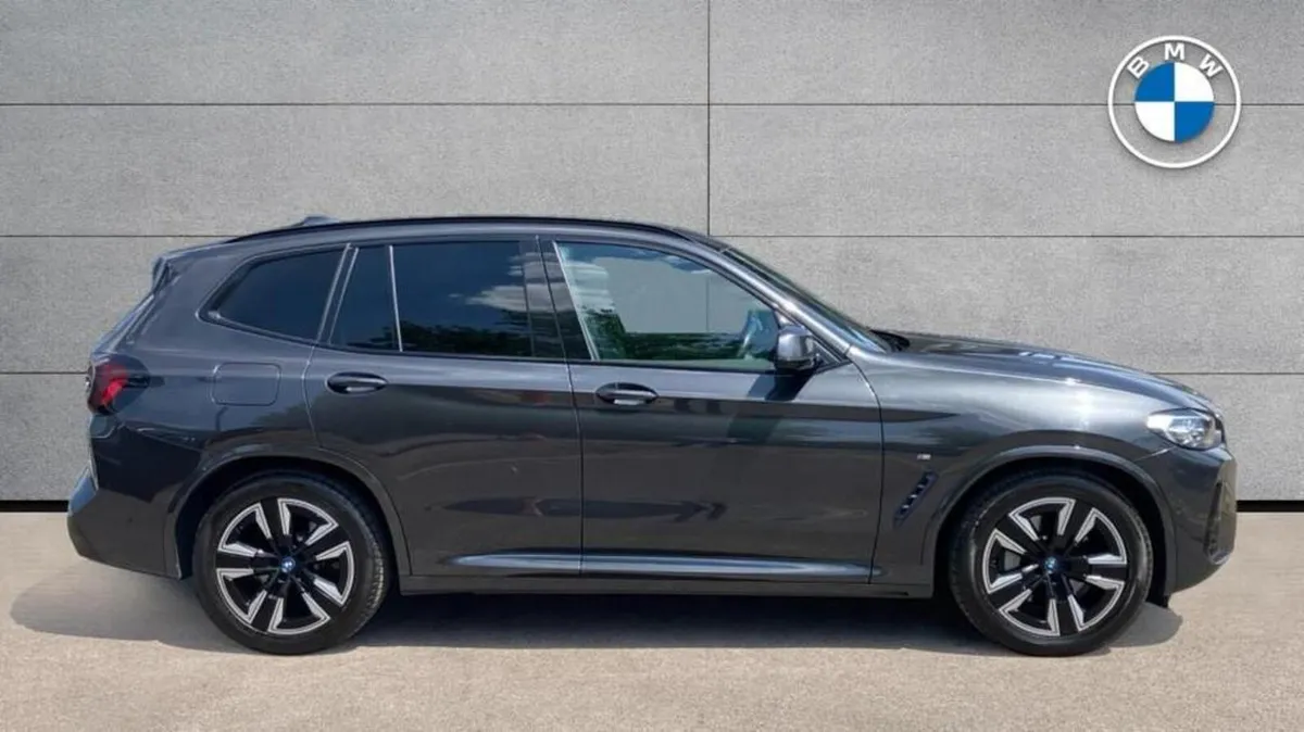 2022 iX3 M SPORT ( NEW MODEL ) PANORAMIC  SUNROOF - Image 2