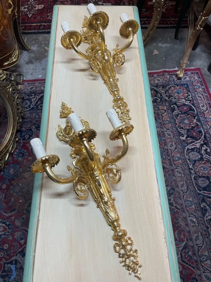 Beautiful Pair of Large French Wall Lights - Image 1