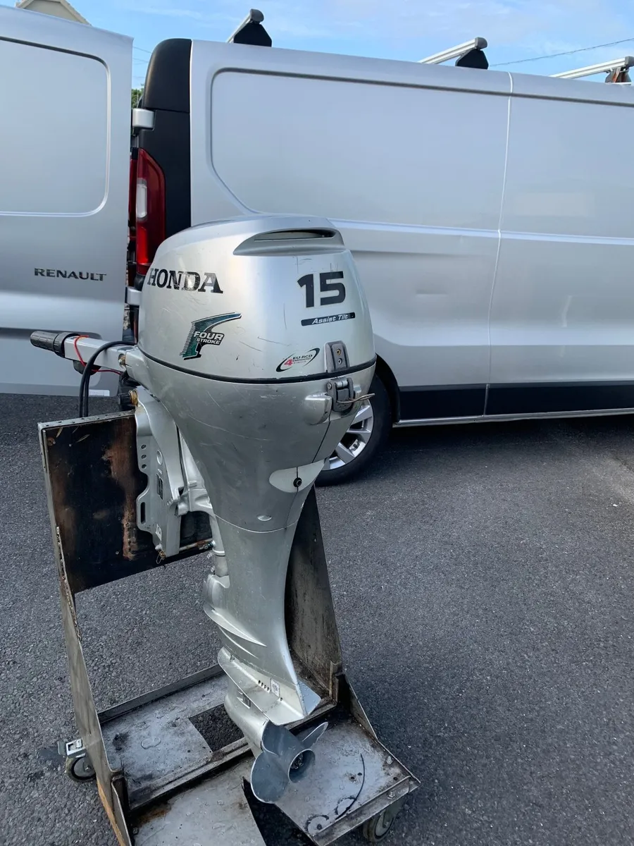 Honda outboard engine - Image 3