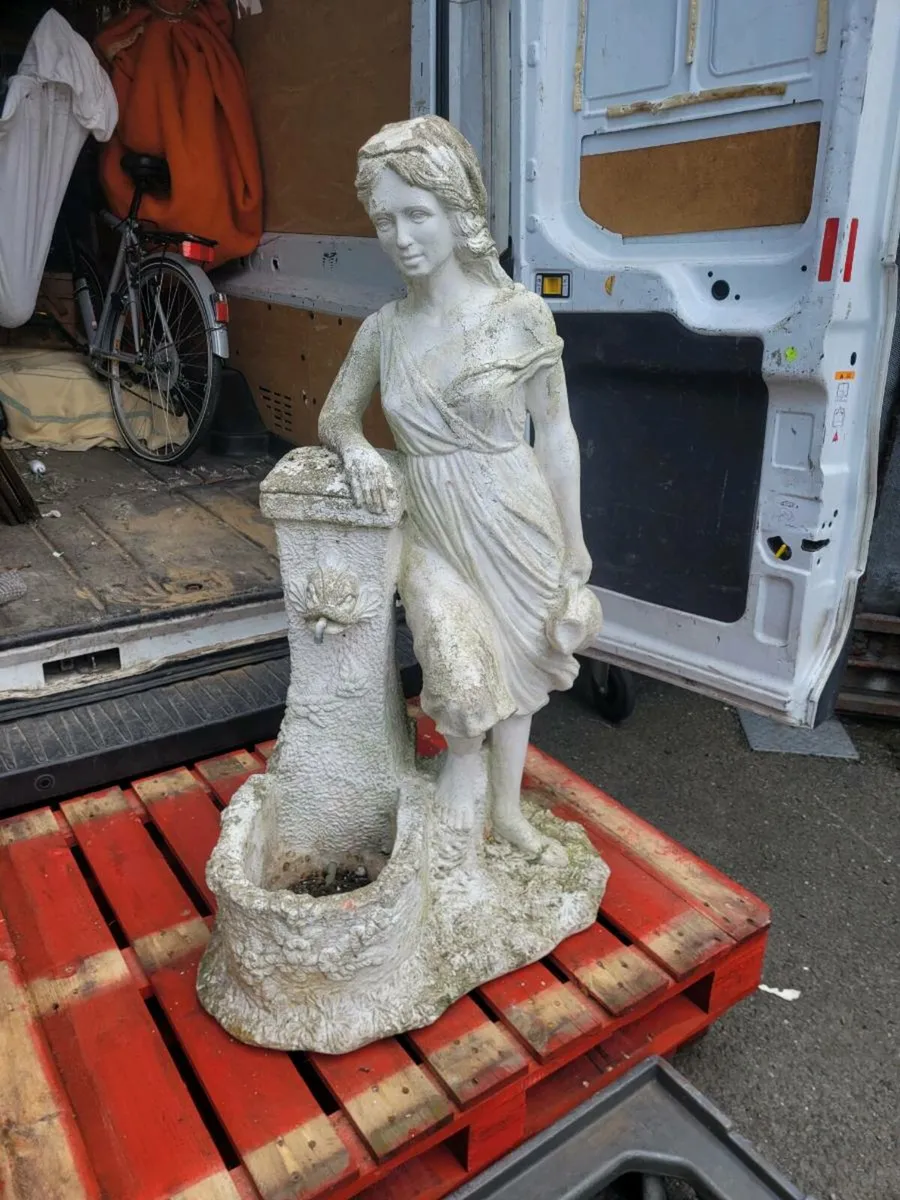 Large French garden statue - Image 1