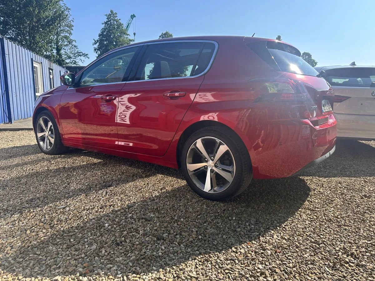 Peugeot 308 2015 1.2 AUTO - Image 4