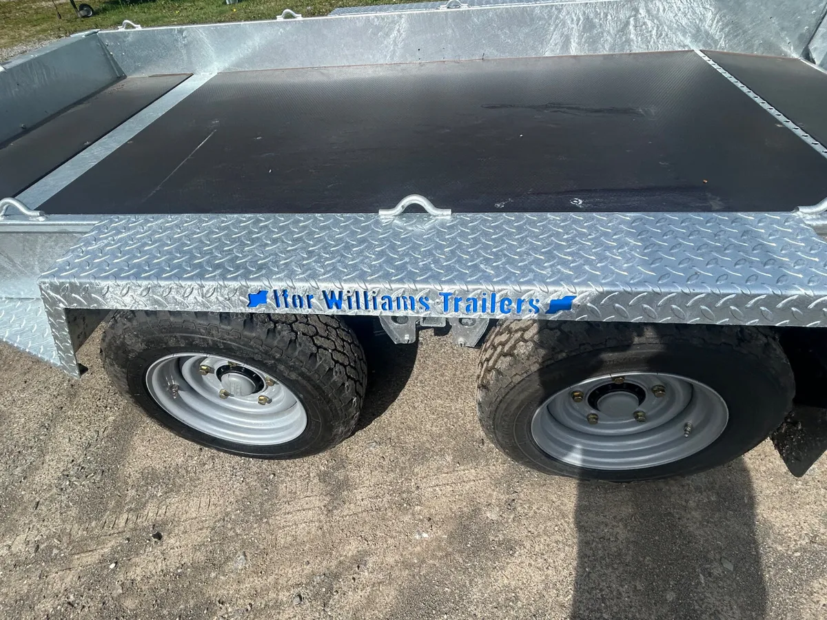 New Ifor Williams 10x5.4 GH1054 Plant Trailer - Image 4