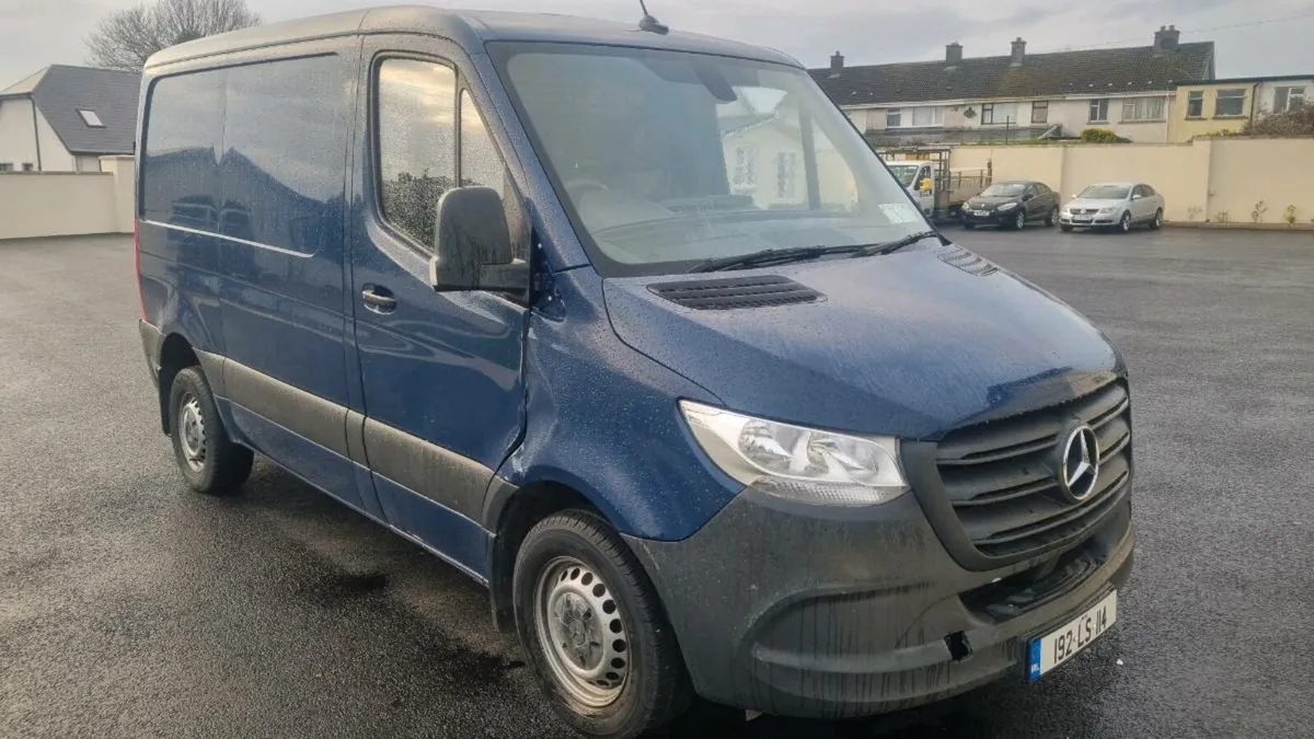 Mercedes Sprinter short wheelbase - Image 2