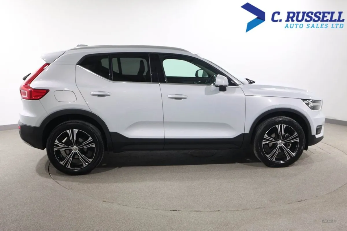 Volvo XC40 Estate - Image 4