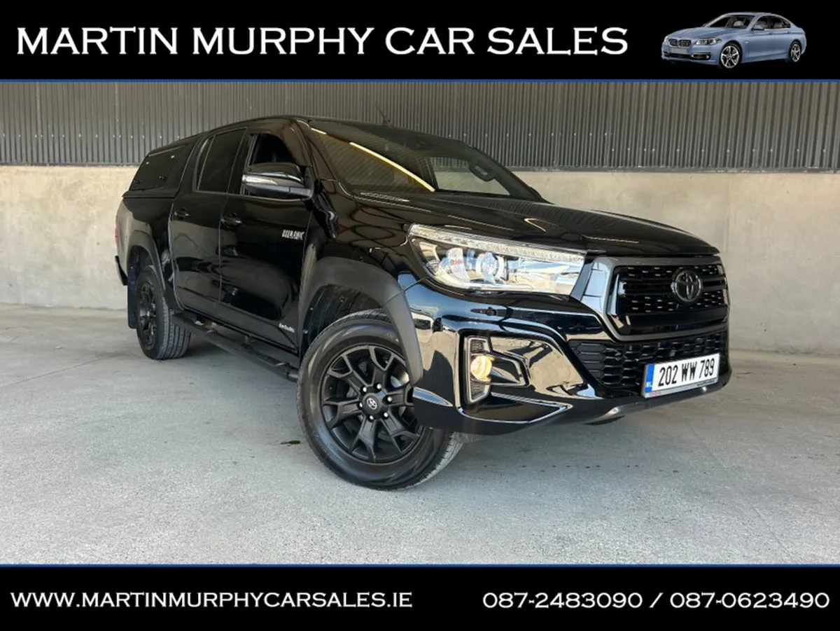 Toyota HiLux 2.4 Invincible Auto Low KMS - Image 1