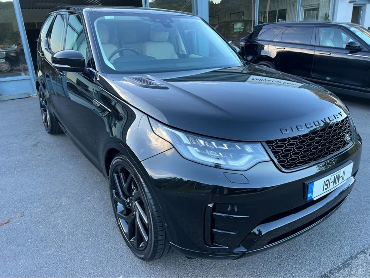 Land Rover Discovery 7 Seat R-dynamic and Black P - Image 3