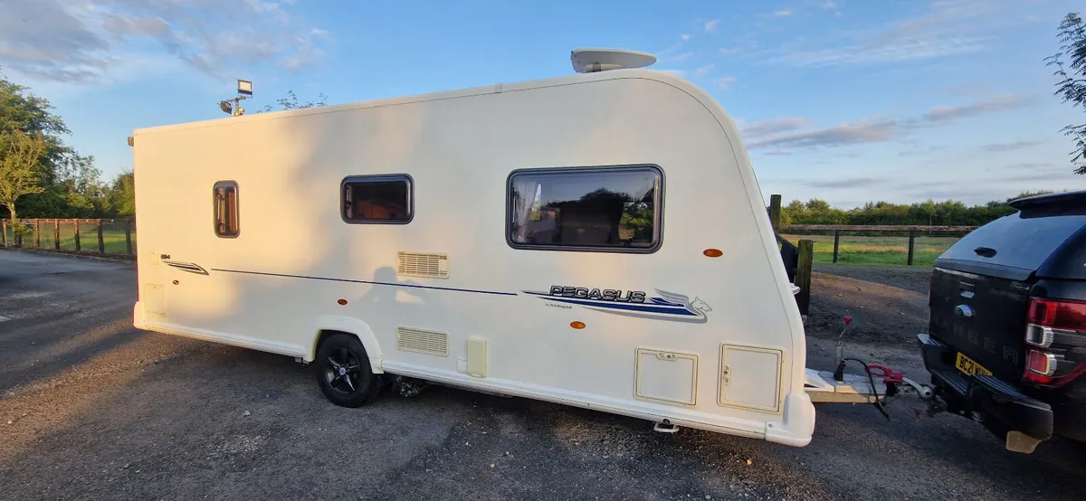 Bailey Pegasus fixed bed caravan - Image 1