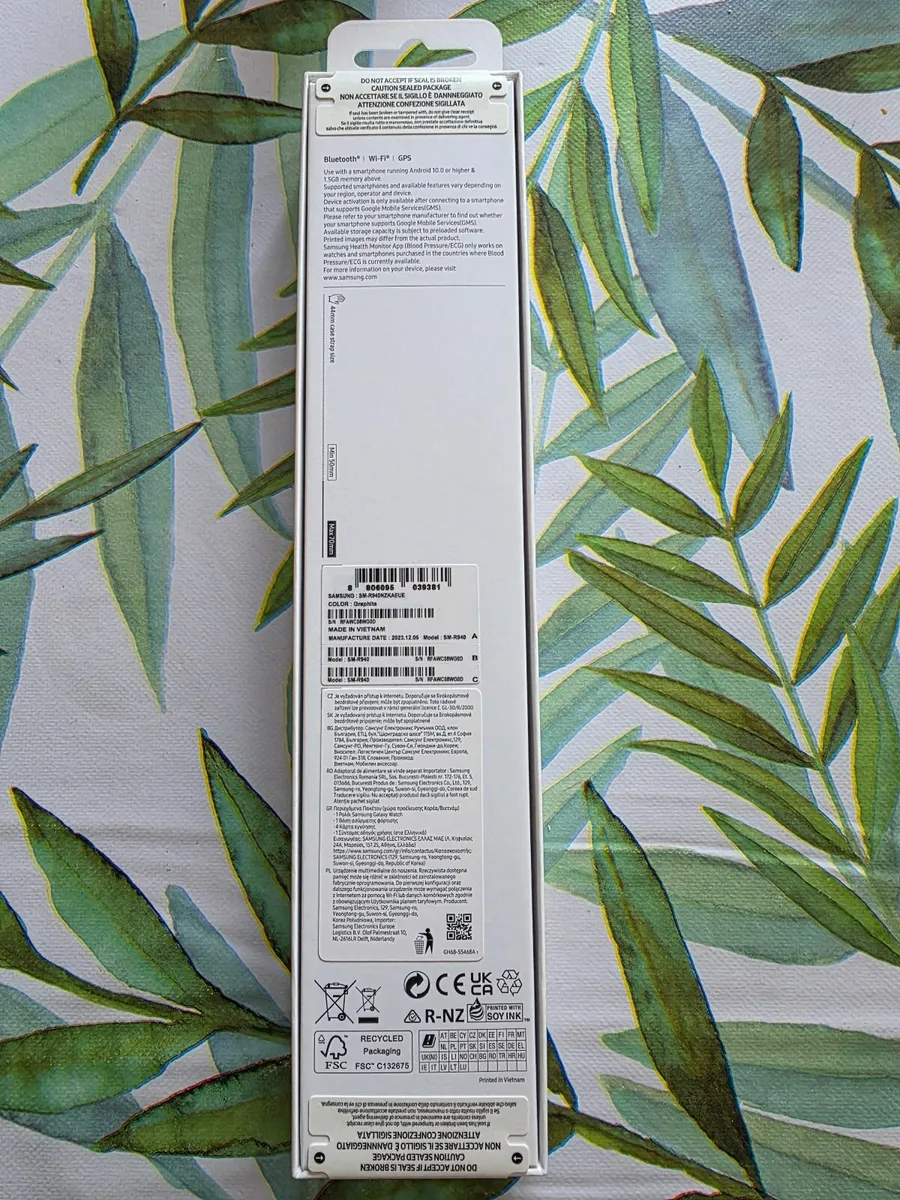 Brand New Samsung Watch 6 SM-R940 44mm - Image 2