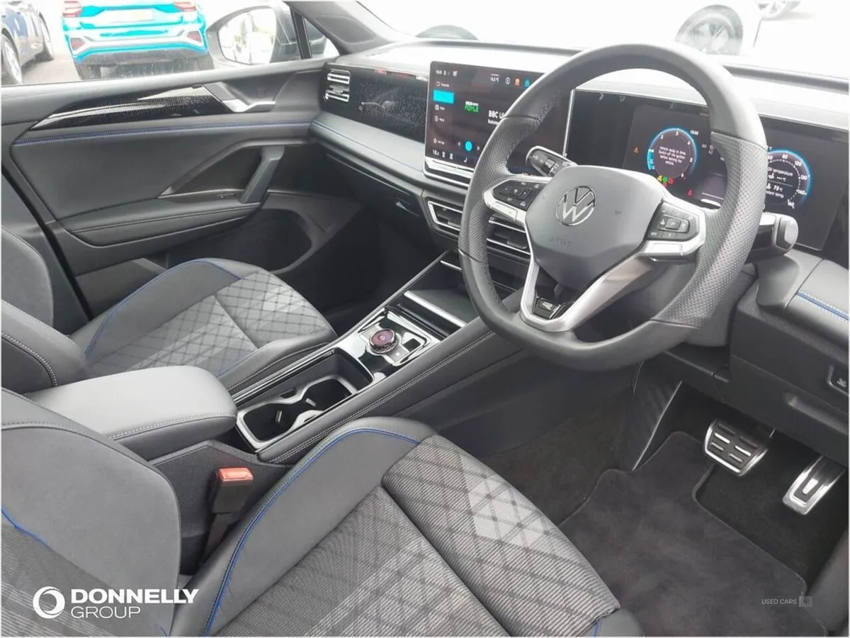 Volkswagen Tiguan 2.0 TDI R-line 5dr DSG - Image 2