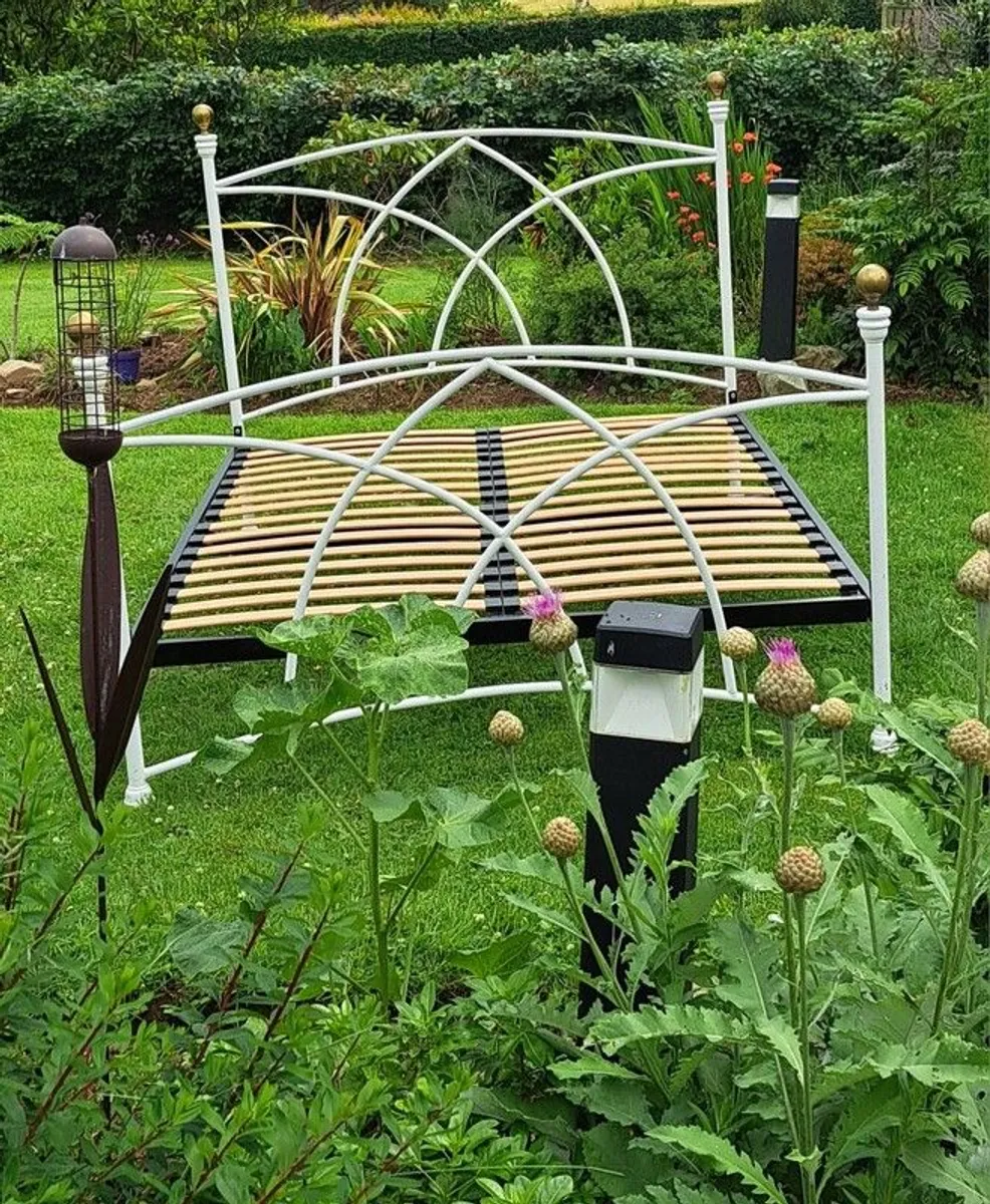 King Size Iron Bed - Image 1