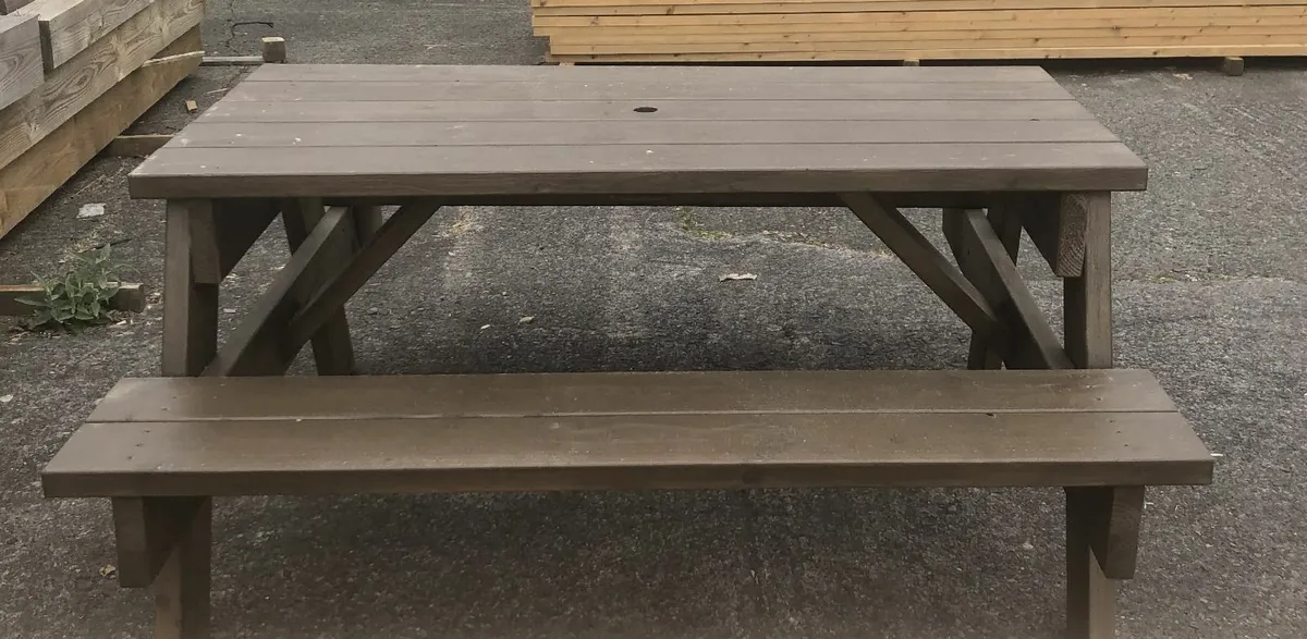 Picnic Table painted chestnut brown - Image 2