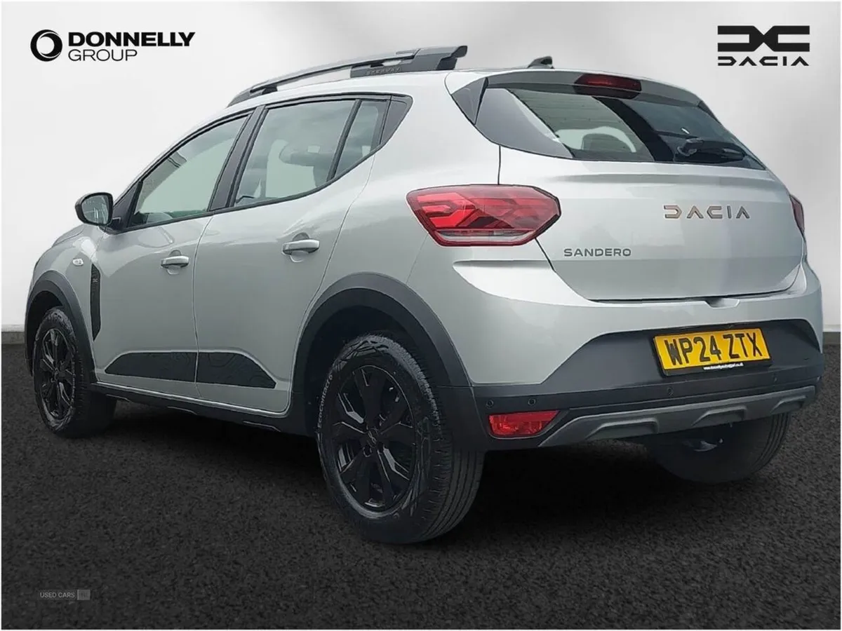 Dacia Sandero Stepway 1.0 TCe Extreme 5dr - Image 2